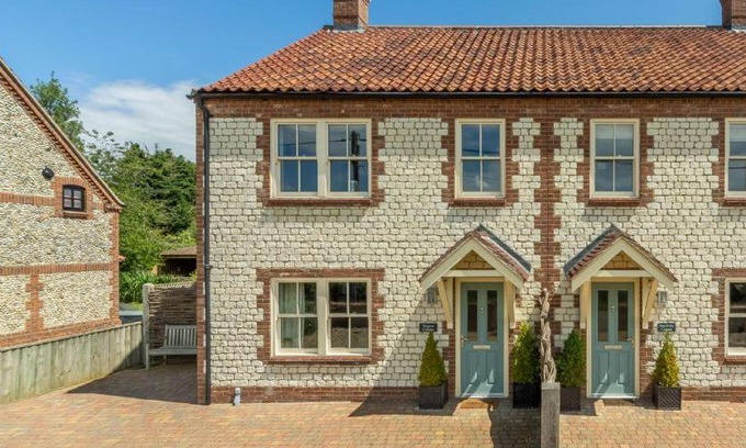 Thornham House | Wigeon Cottage