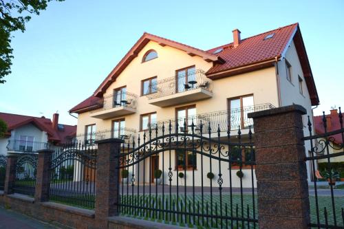 Jastarnia House | Wil-Art Jastarnia Pokoje i apartamenty