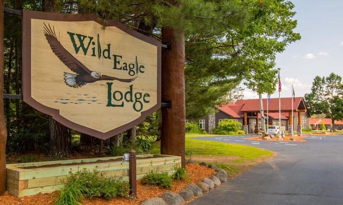 Eagle River Resort | Wild Eagle Lodge