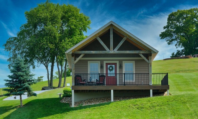 Millersburg Cottage | Willow Cottage at Hillside Hideaways-Catch and Release Fishing