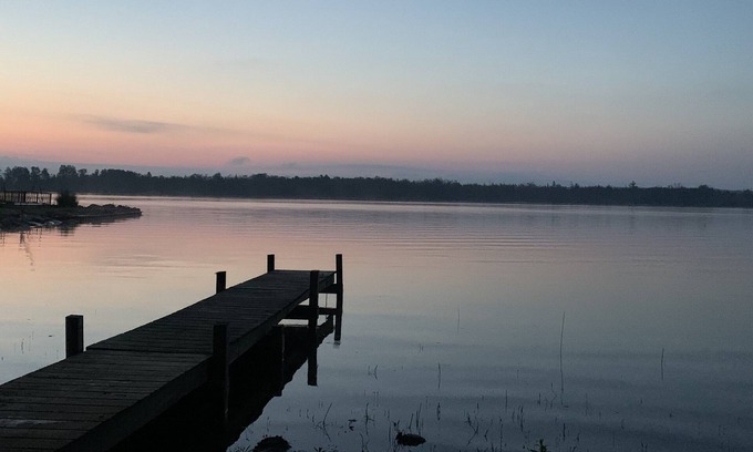 Barbeau Cottage | Willow Cove Living on river time!