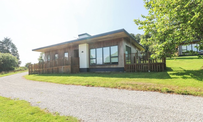 Carnon Downs Cottage | WILLOW, pet friendly, with open fire in Truro