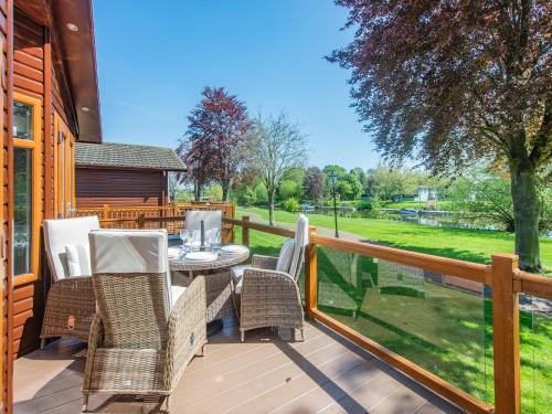 Tiddington House | Willowbank Lodge