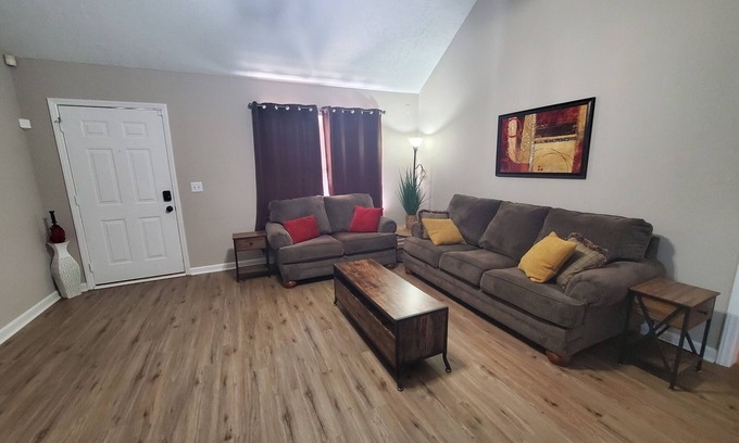 Murfreesboro House | Windemere- Location! Cul-de-sac near I24. Fenced