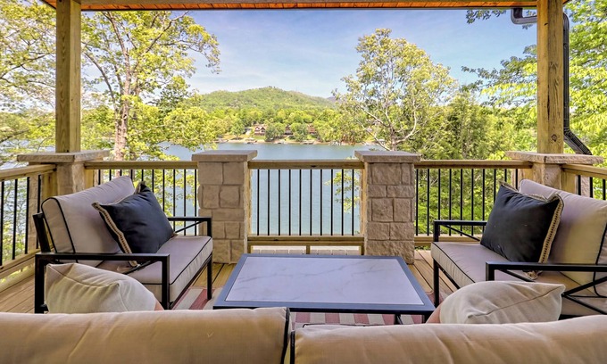 Hiawassee House | Windjammer Lakehouse by Chatuge Home Concierge lakefront, pool table, Fire pit, SUP, Kayaks, private dock with covered boat slip