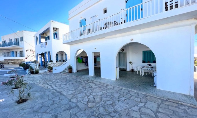 Antiparos Hotel | Windmill Rooms