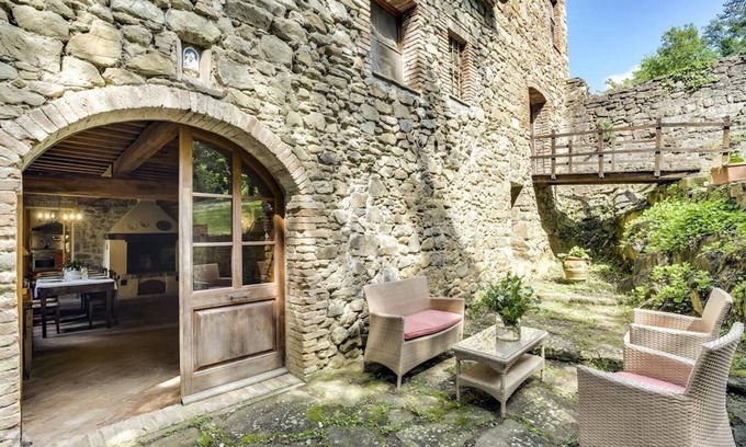 Montalcino Villa | Windmill Villa with Beautiful Garden and Pool