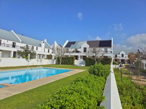Stellenbosch Villa | Winelands Golf Lodges 34 at De Zalze