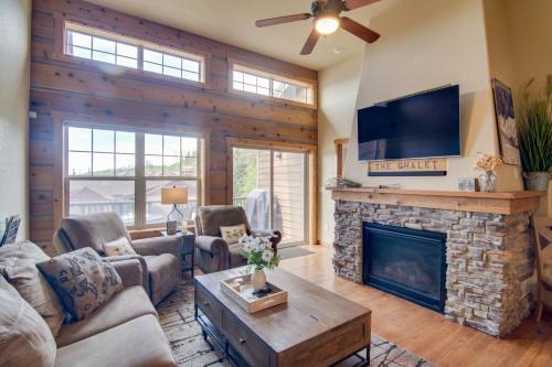 Rendezvous House | Winter Park Chalet with Hot Tub and Free Shuttle!