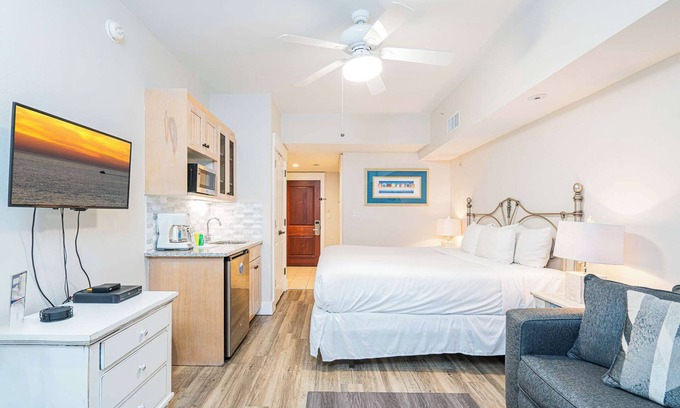 Baytowne Wharf Apartment | Winter Rates! Sandestin Studio by Baytowne