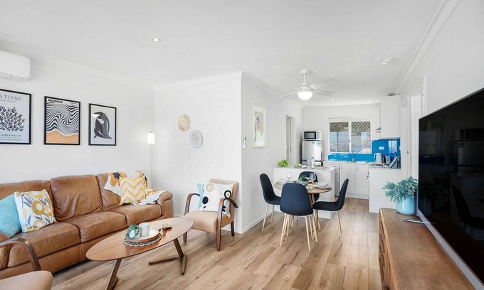 North Beach Apartment | *Winter Special*Ocean Sunsets @ North Beach!