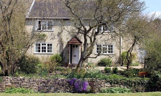 Chilmark Cottage | Winterbourne Cottage