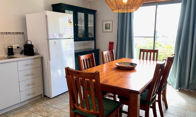 Emu Bay Apartment | Wintersun Holiday Cottages