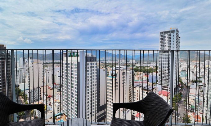 Tran Phu Beach Apartment | Wise Stay Panorama Condotel