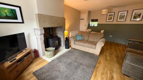 Eyam House | Wisteria Cottage