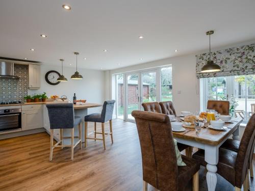 Beccles House | Wisteria House