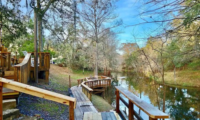 Ridge Manor Cabin | Withla RiverArt Cabin
