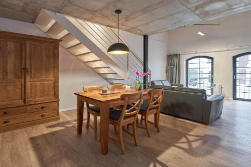 Brandenberg Apartment | Wohnung in Brandenburg An Der Havel mit Grill, Terrasse und Garten