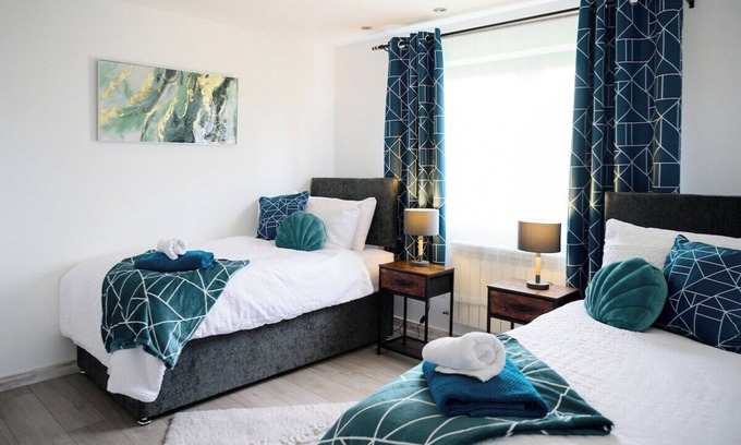 Bramcote House | Wollaton Haven for Family and Contractors