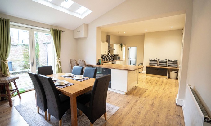 Wolverhampton Apartment | Wolverhampton City Centre, Luxury Apartment