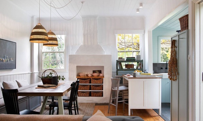 Daylesford Cottage | Wombat Hill Cottage-Renovated miners cottage, open fires and beautiful gardens