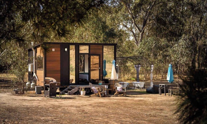 Redbank House | Womburra Vineyard Tiny Stay by Tiny Away