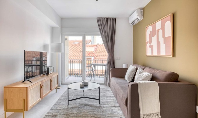Embajadores Apartment | Wonderful 1br in La Latina, in the heart of Madrid