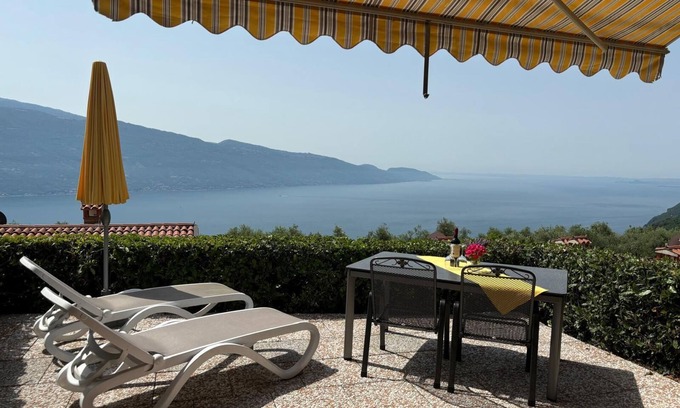 Oldesio Apartment | Wonderful apartment with large secluded terrace. Terrace and dream: Seebl.