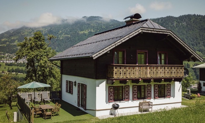 Sankt Veit im Pongau House | Wonderful private villa for 10 people with WIFI, TV, patio, pets allowed, panoramic view and par...