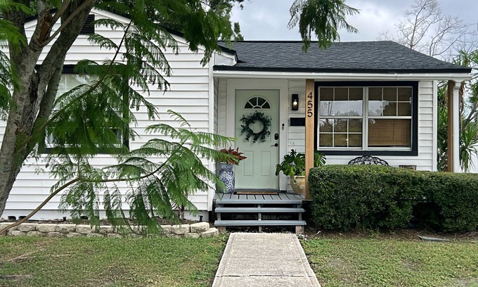 St. Petersburg - Clearwater House | Wonderful bungalow completely remodeled in St. Petersburg