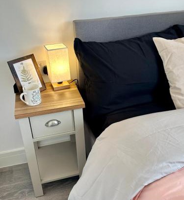 Raynes Park House | Wonderful Ensuite room In Wimbledon