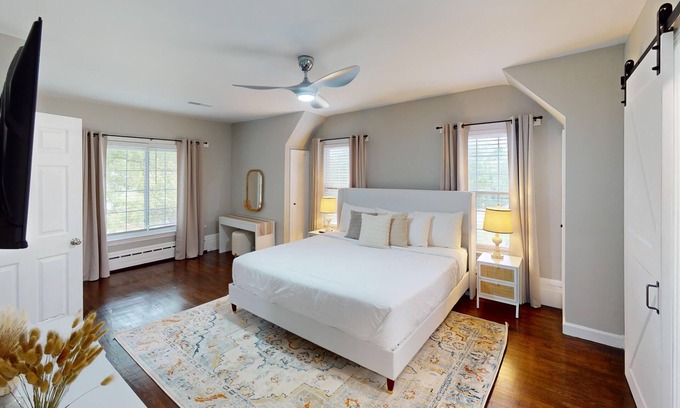 Atlanta House | Wonderful Family Friendly Stay Near Downtown ATL