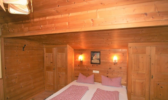 Kaltenbach House | Wonderful private villa for 6 guests with WIFI, TV, terrace and parking