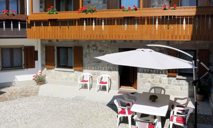 San Leonardo House | Wonderful private villa for 8 guests with WIFI, TV and patio