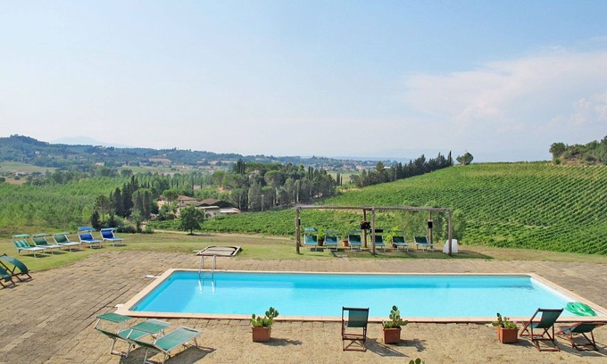 San Miniato Villa | Wonderful private villa for 17 people with private pool, TV, patio, pets allowed and parking