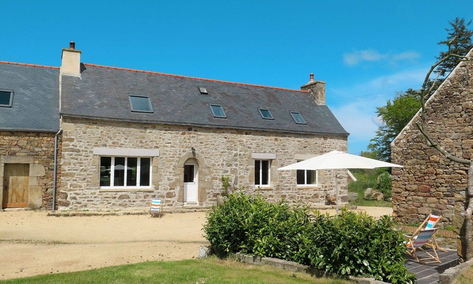 Trevou-Treguignec Villa | Wonderful private villa for 10 guests with WIFI, TV, terrace and pets allowed