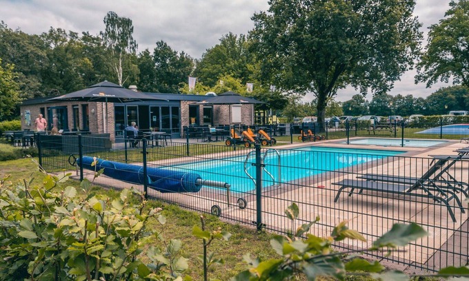 IJhorst House | Wonderful private villa for 6 guests with WIFI, pool, TV, terrace and parking