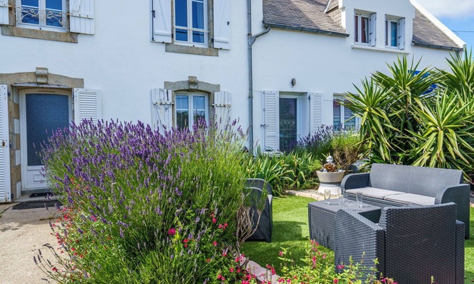 Primelin House | Wonderful private villa for 10 people with WIFI, TV and terrace