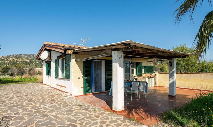 Muravera House | Wonderful private villa for 4 people with WIFI, A/C, TV, patio, pets allowed and panoramic view