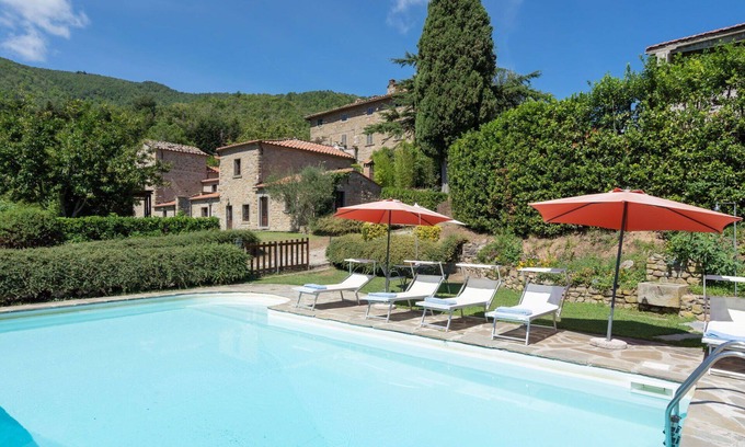 Pieve di Chio House | Wonderful private villa for 12 people with WIFI, private pool, TV, terrace, pets allowed and par.