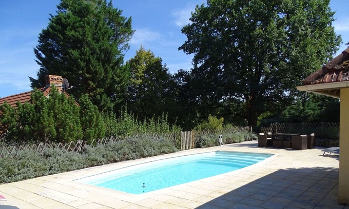 Saint-Genies Villa | Wonderful private villa for 5 guests with private pool, TV, terrace and parking