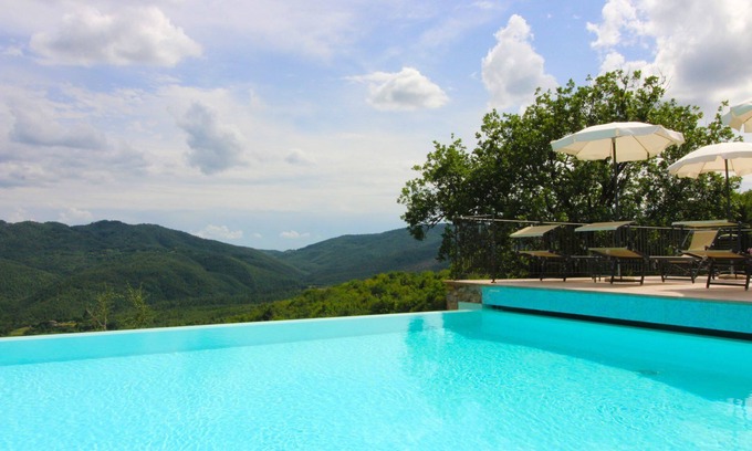 Pieve al Bagnoro Villa | Wonderful private villa for 20 people with WIFI, private pool, TV, terrace and pets allowed
