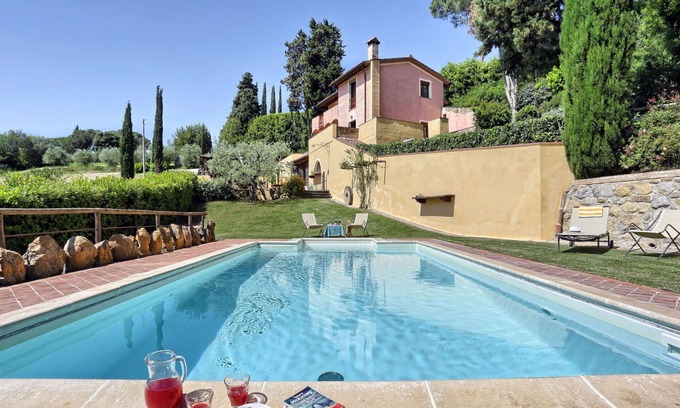Gambassi Terme Villa | Wonderful private villa for 10 guests with WIFI, private pool, A/C, TV, patio and pets allowed