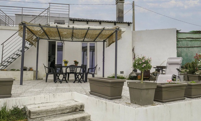Taggia Villa | Wonderful private villa for 5 guests with WIFI, A/C, private pool, terrace, pets allowed and par...