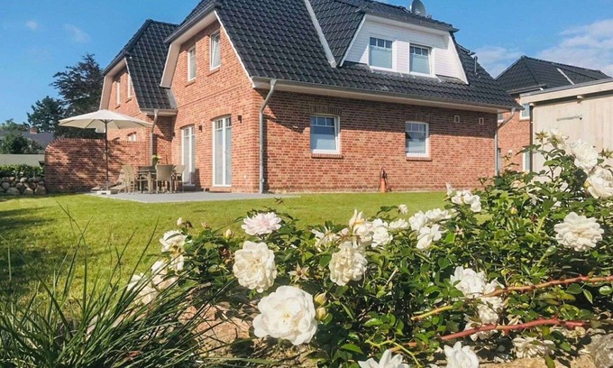 Tating House | Wonderful villa for 6 guests with WIFI, TV, terrace, pets allowed and parking