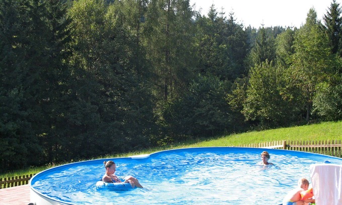 Oberkreuzberg House | Wonderful villa for 6 guests with WIFI, pool, TV, terrace and parking