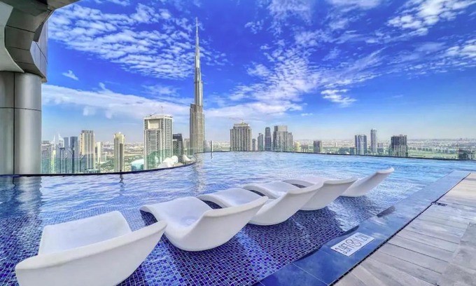 Downtown Dubai Apartment | WonderfulStay at Paramount - Highest Infinity Pool - Burj Khalifa View - Brand New Luxury Apartments