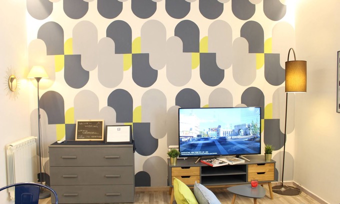 La Spezia Apartment | Wonderwall is a ground floor apartment in a convenient area close to the center