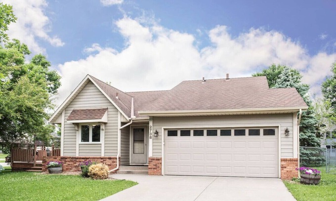 Woodbury Apartment | Woodbury Place 4 BR, close St Paul, Stillwater