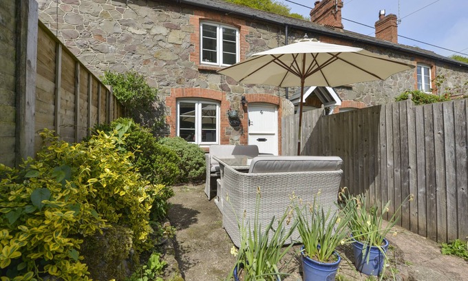 Horner Cottage | WOODEDGE, pet friendly, character holiday cottage in Porlock
